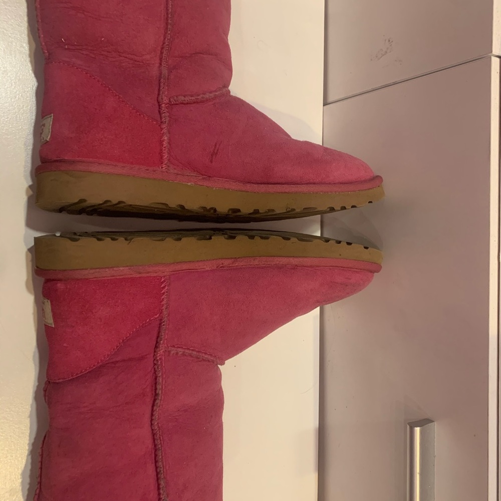 Pink UGG boots - Picture 7 of 12
